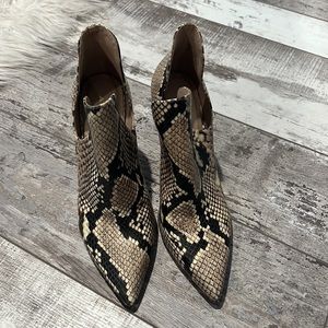 Sexy boots !!! Worn once
